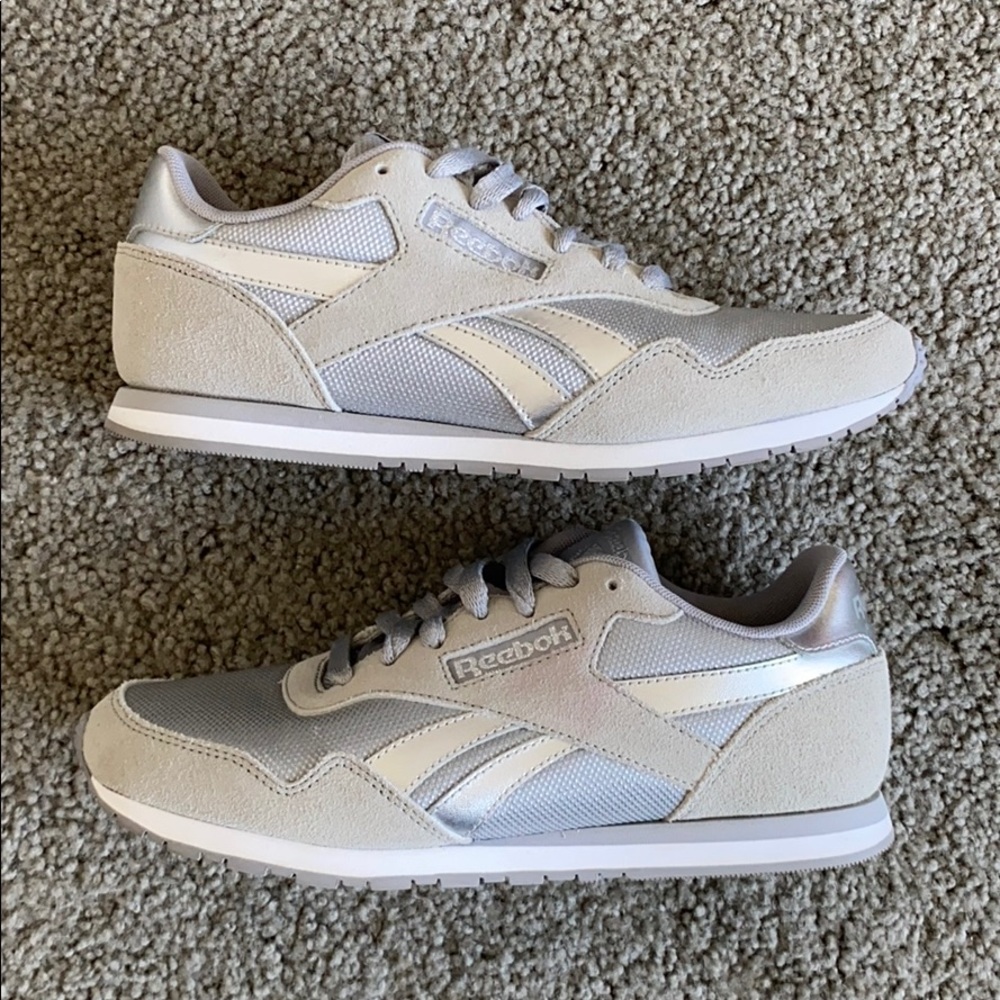 Reebok Slim Classics! 🤍🖤